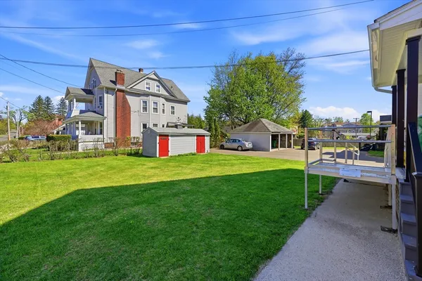 $2,000 | 367 Broadway Street, Unit 1, Chicopee, MA 01020