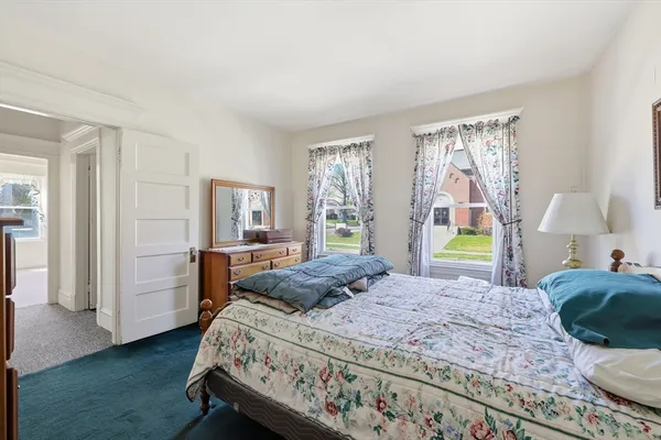 $2,000 | 367 Broadway Street, Unit 1, Chicopee, MA 01020