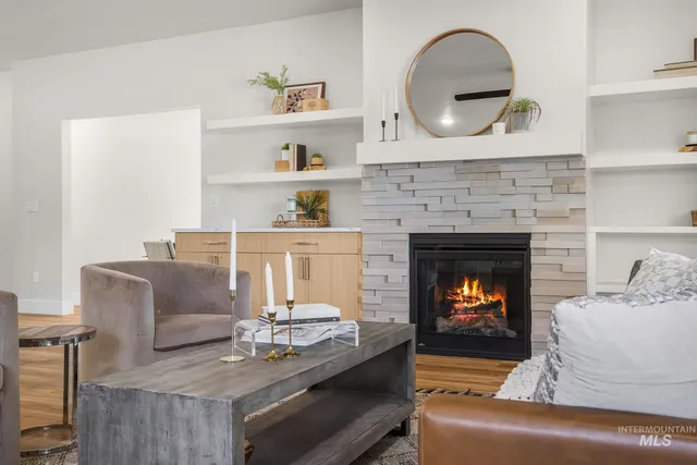 $558,900 | 1696 East Grayson Street, Meridian, ID 83642