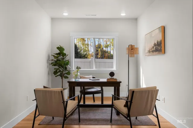 $558,900 | 1696 East Grayson Street, Meridian, ID 83642