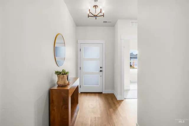 $558,900 | 1696 East Grayson Street, Meridian, ID 83642