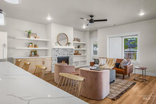 $558,900 | 1696 East Grayson Street, Meridian, ID 83642