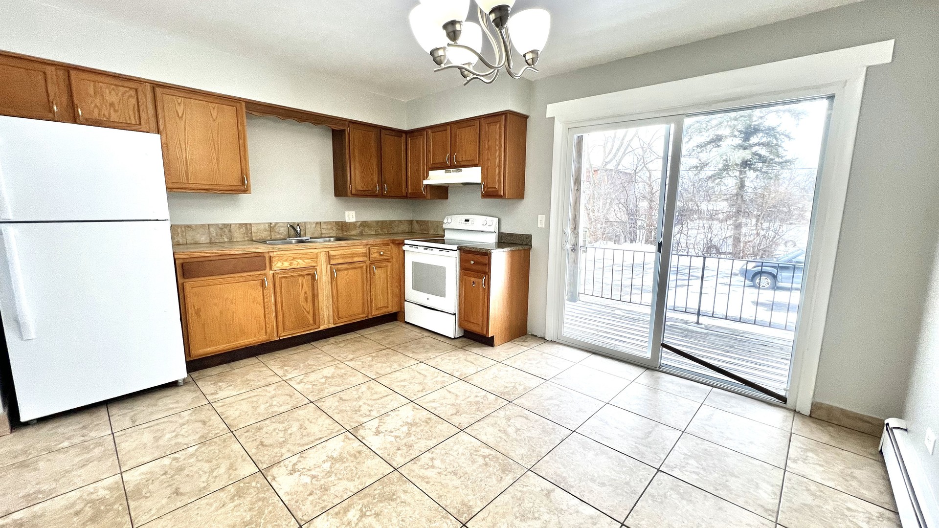 1355 Abbott Drive, Unit 3 Elgin, IL 60123 - Photo 4 of 9