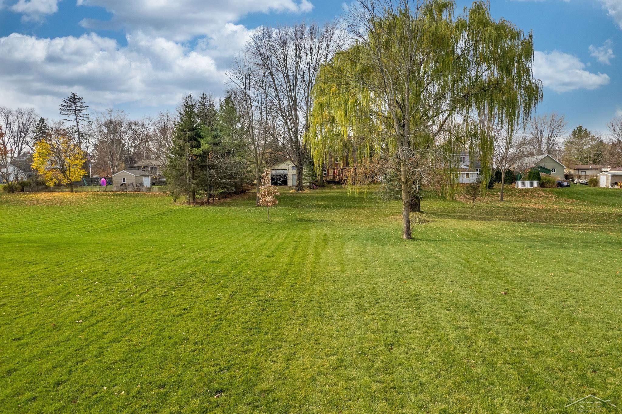 305 Adams Road Saginaw, MI 48609 - Photo 34 of 47 50096021-33.JPG