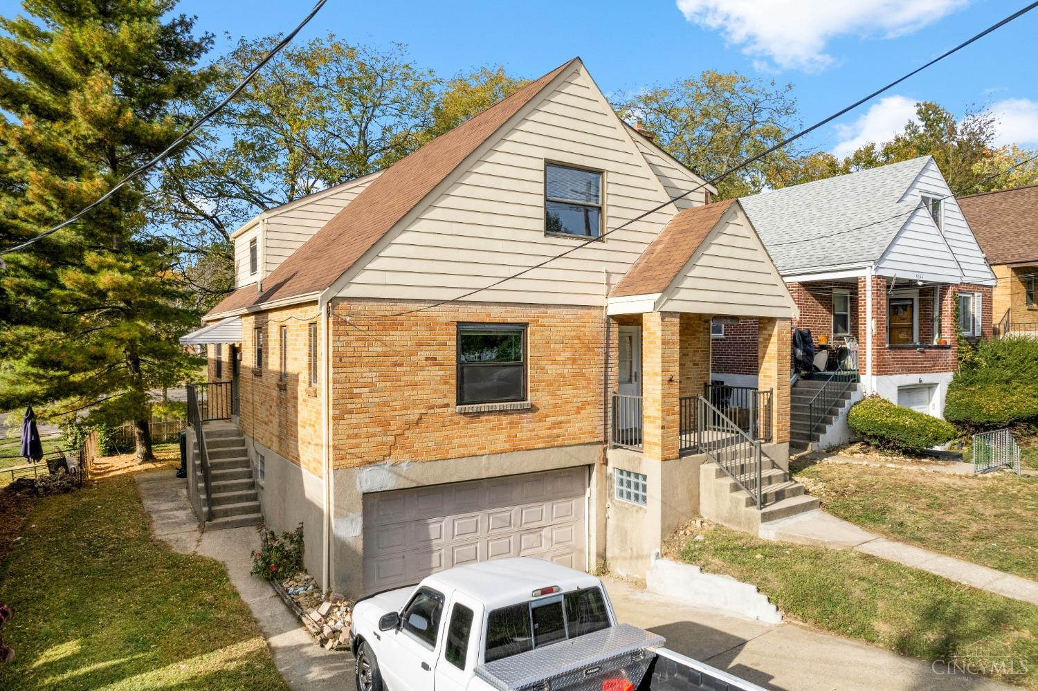 5048 Rapid Run Road Cincinnati, OH 45238 - Photo 3 of 30