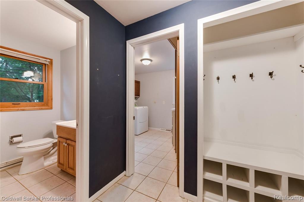 29870 Fox Grove Road Farmington, MI 48334 - Photo 13 of 35