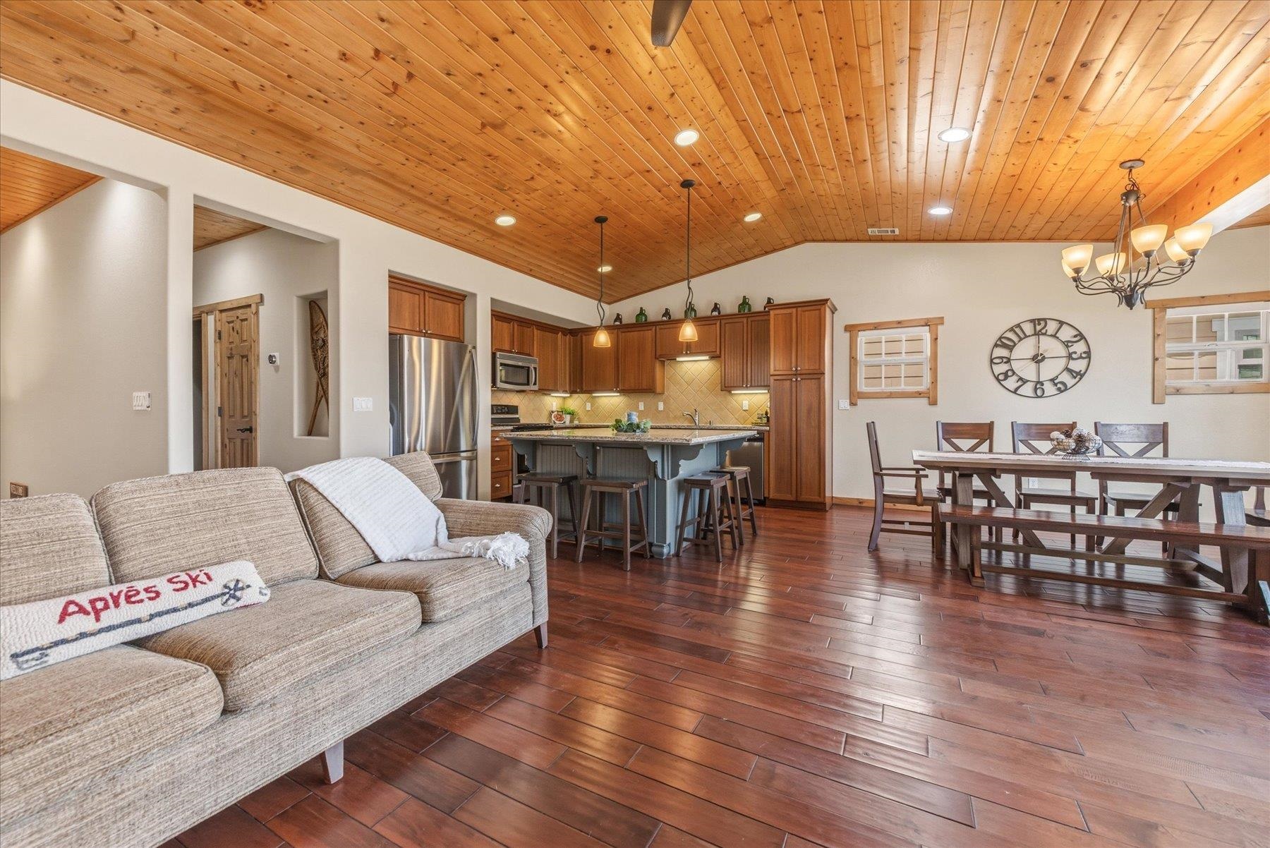 11357 Brockway Road Truckee, CA 96161 - Photo 8 of 28 Gallery Image 8
