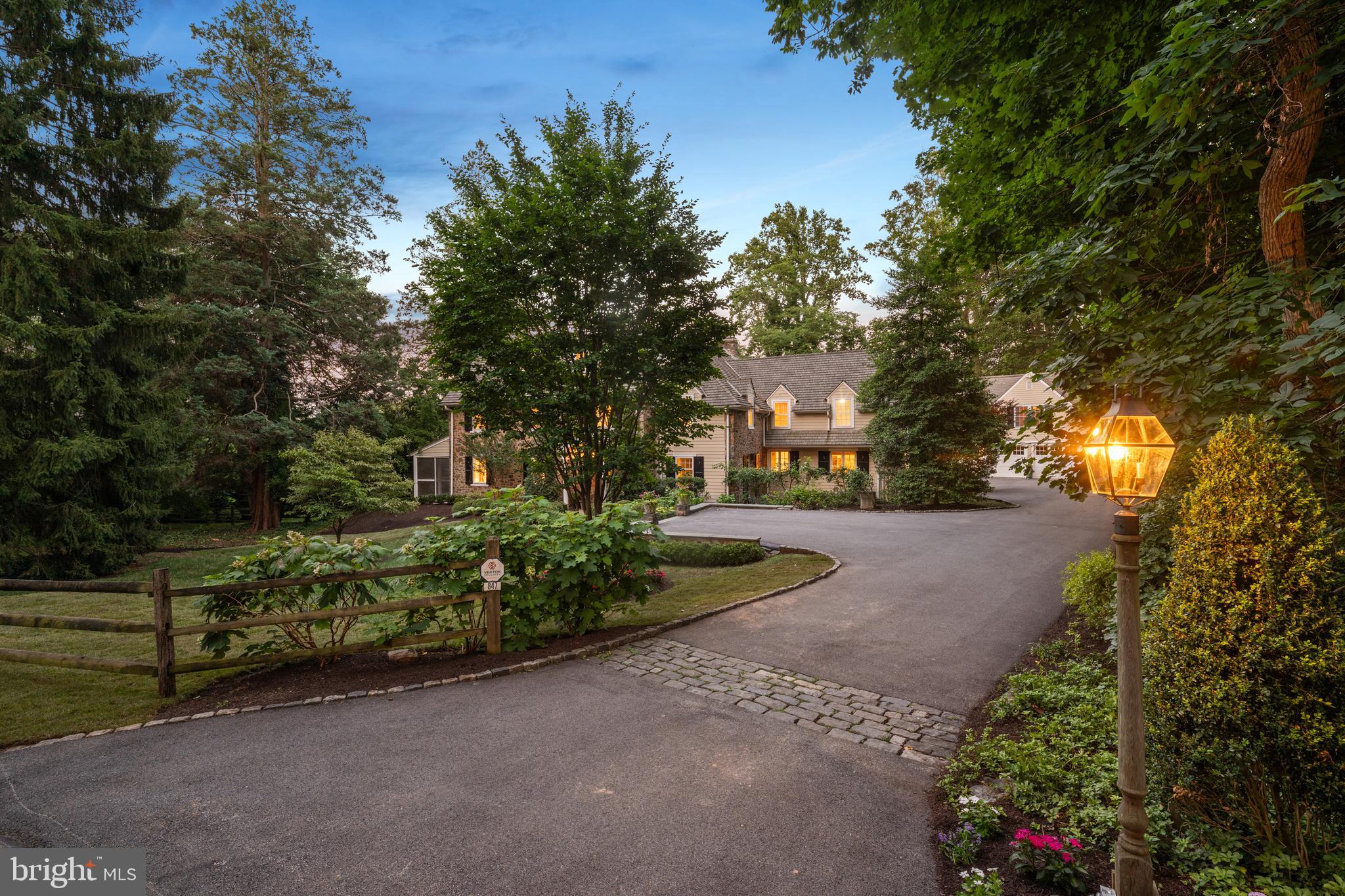 847 Lesley Road Villanova, PA 19085 - Photo 2 of 20