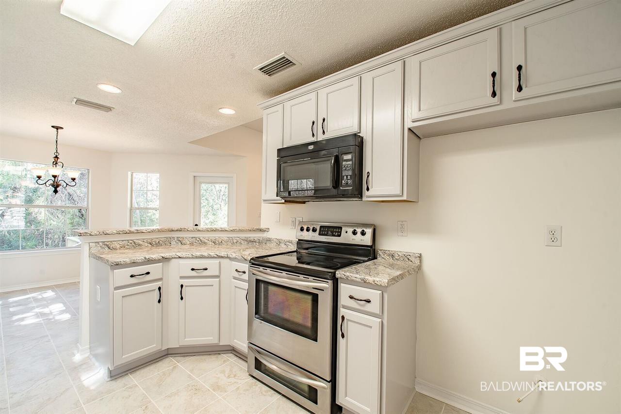 106 Montclair Place Daphne, AL 36526 - Photo 9 of 39