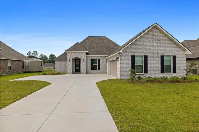 $362,999 | 44185 Lake Willow Road, Hammond, LA 70403