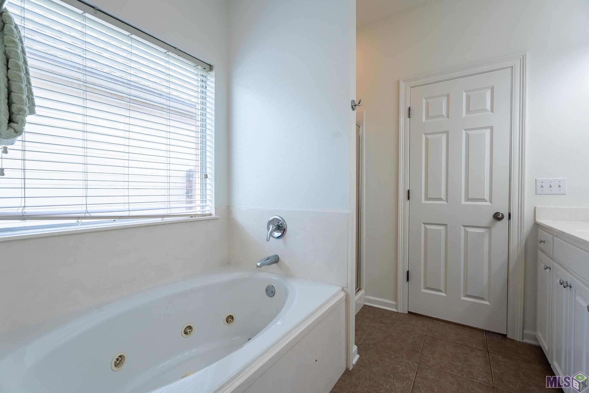 8977 Lake Mist Avenue Baton Rouge, LA 70810 - Photo 10 of 20 Gallery Image 10