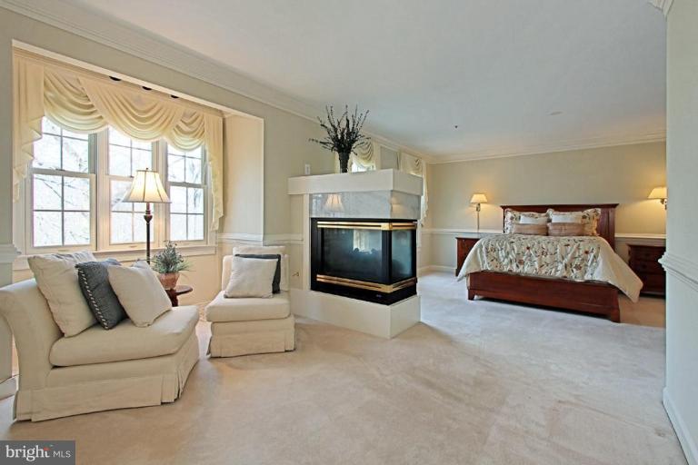 2128 21st Road North Arlington, VA 22201 - Photo 5 of 30 Master Bedroom