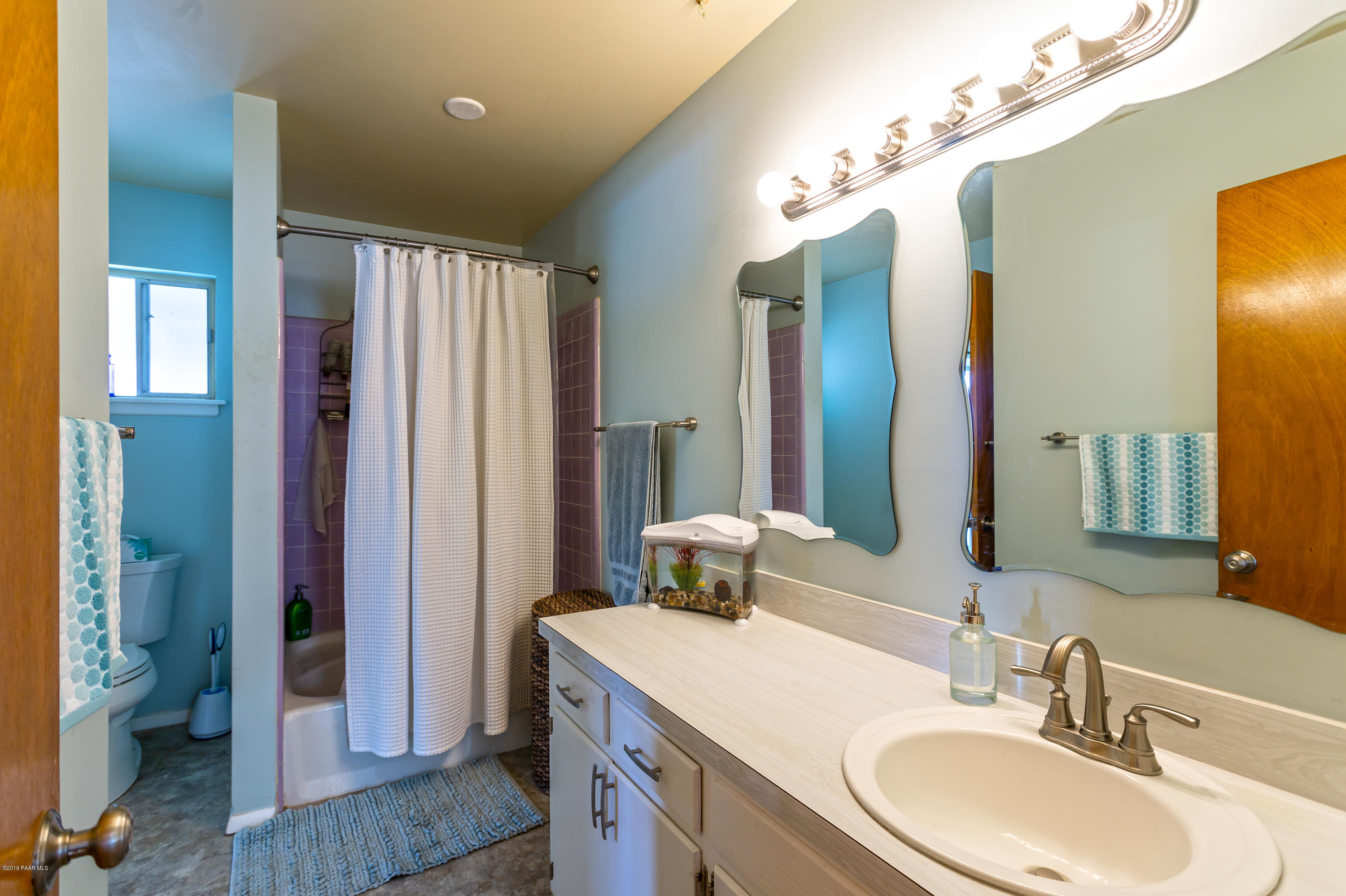401 Canyon Springs Road Prescott, AZ 86303 - Photo 17 of 28 Bathroom 1