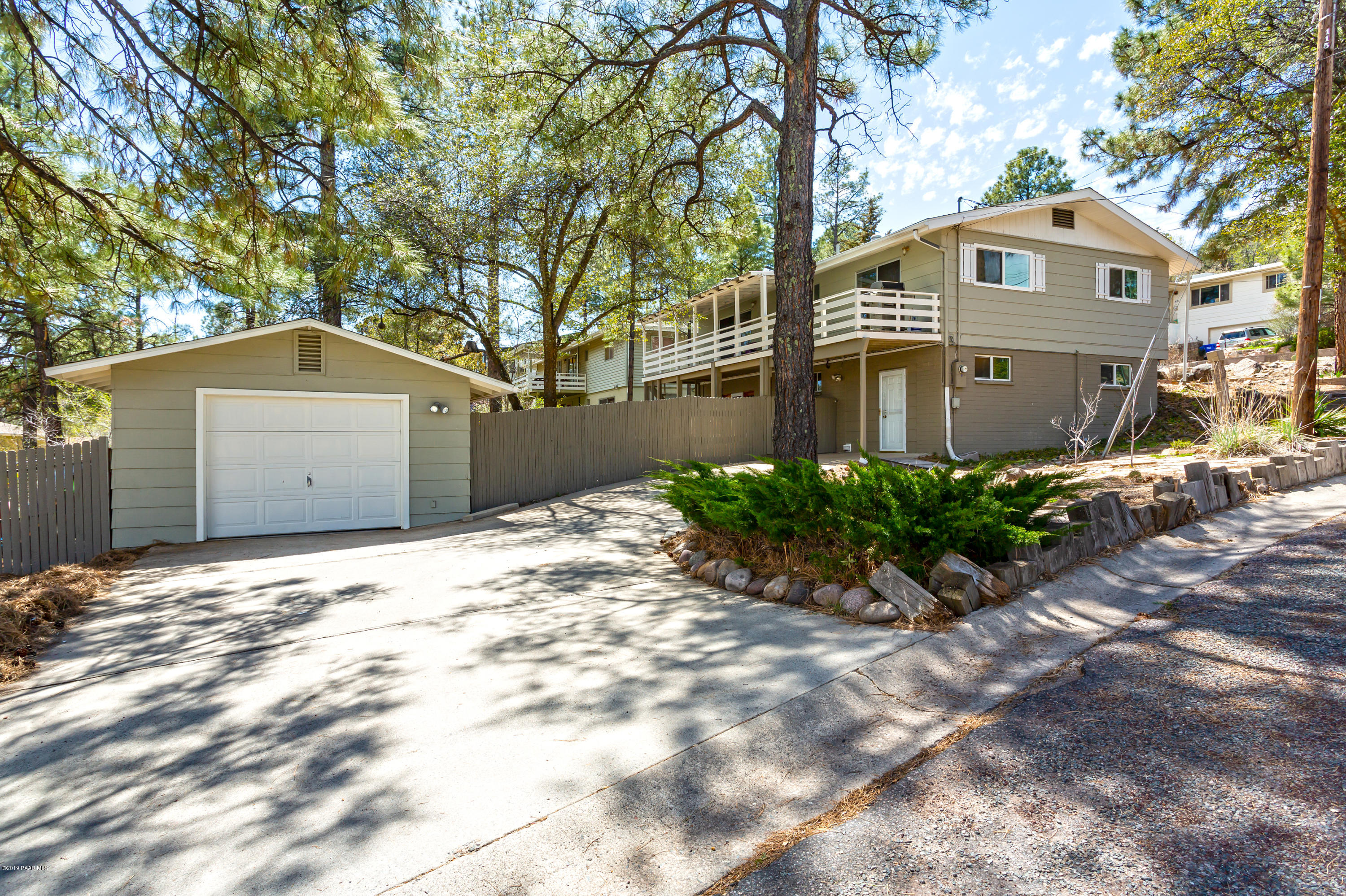 401 Canyon Springs Road Prescott, AZ 86303 - Photo 2 of 28 Side-Great Access!