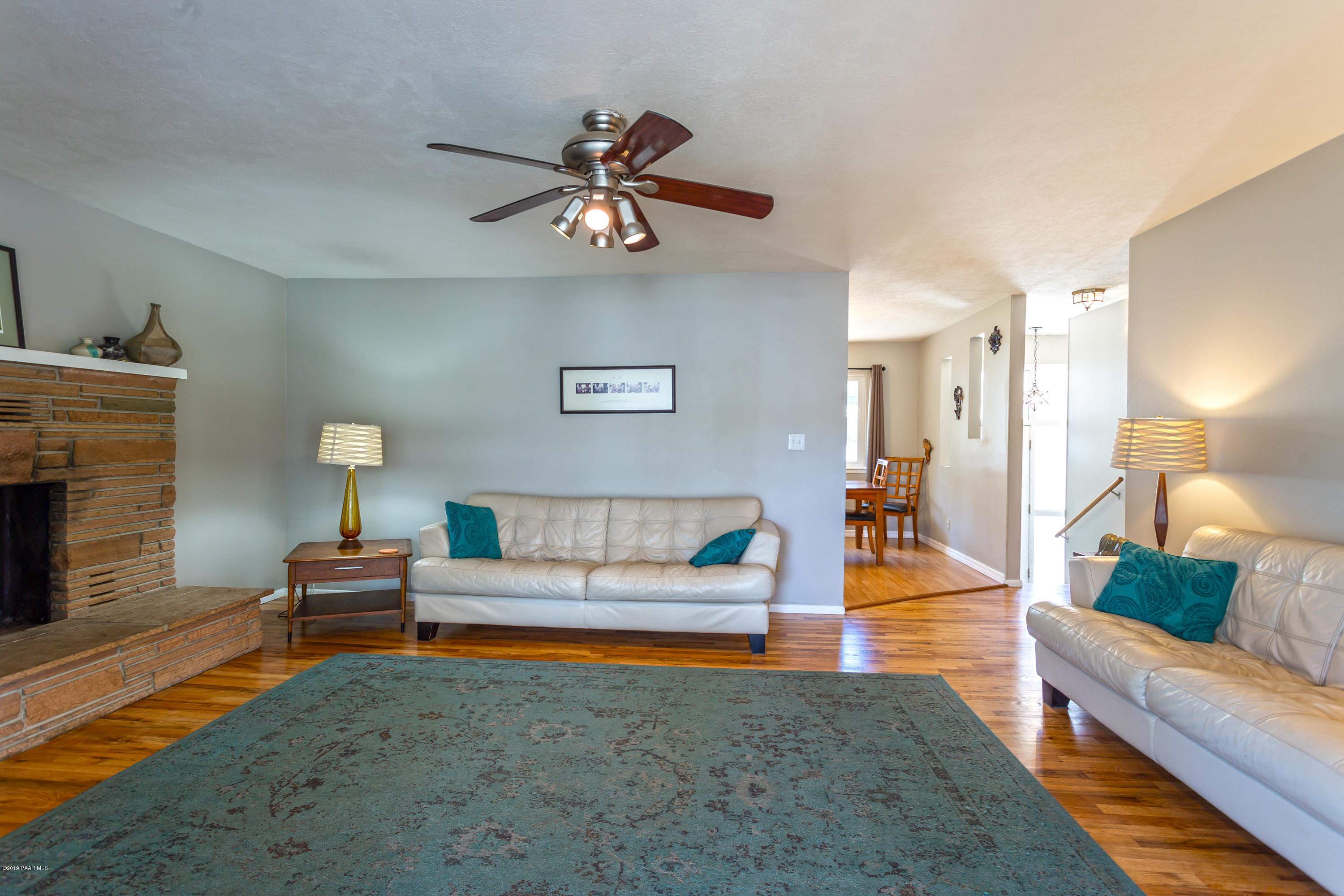 401 Canyon Springs Road Prescott, AZ 86303 - Photo 4 of 28 Living Room