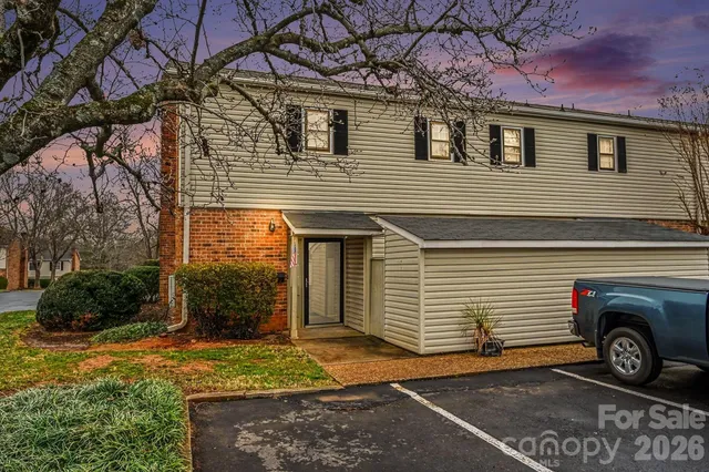 $247,500 | 5947 Quail Hollow Road, Charlotte, NC 28210