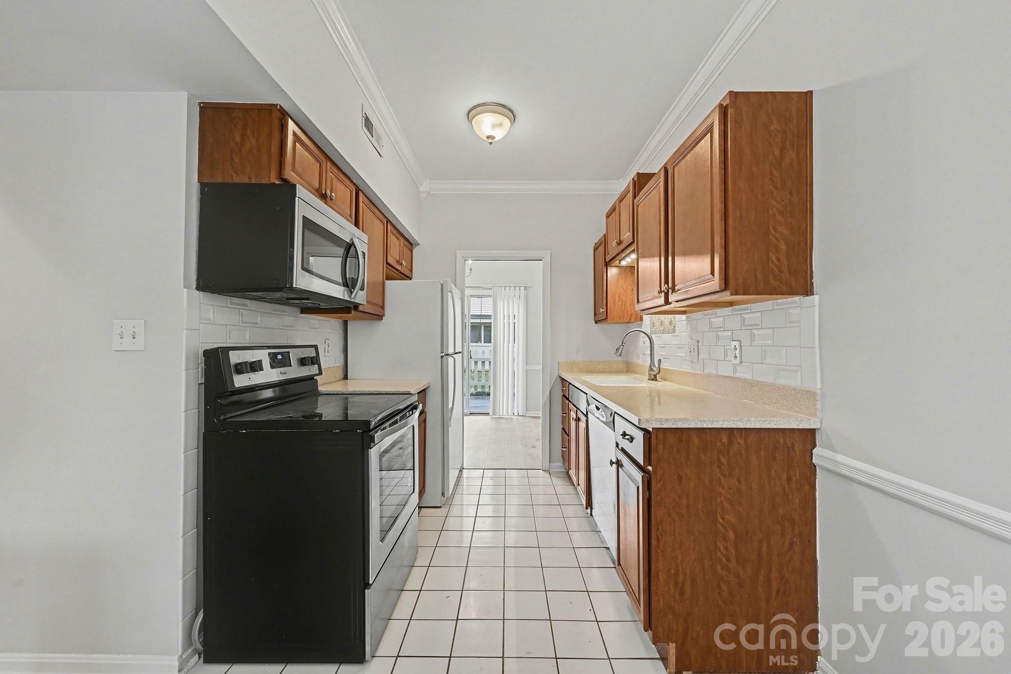 5947 Quail Hollow Road Charlotte, NC 28210 - Photo 8 of 27