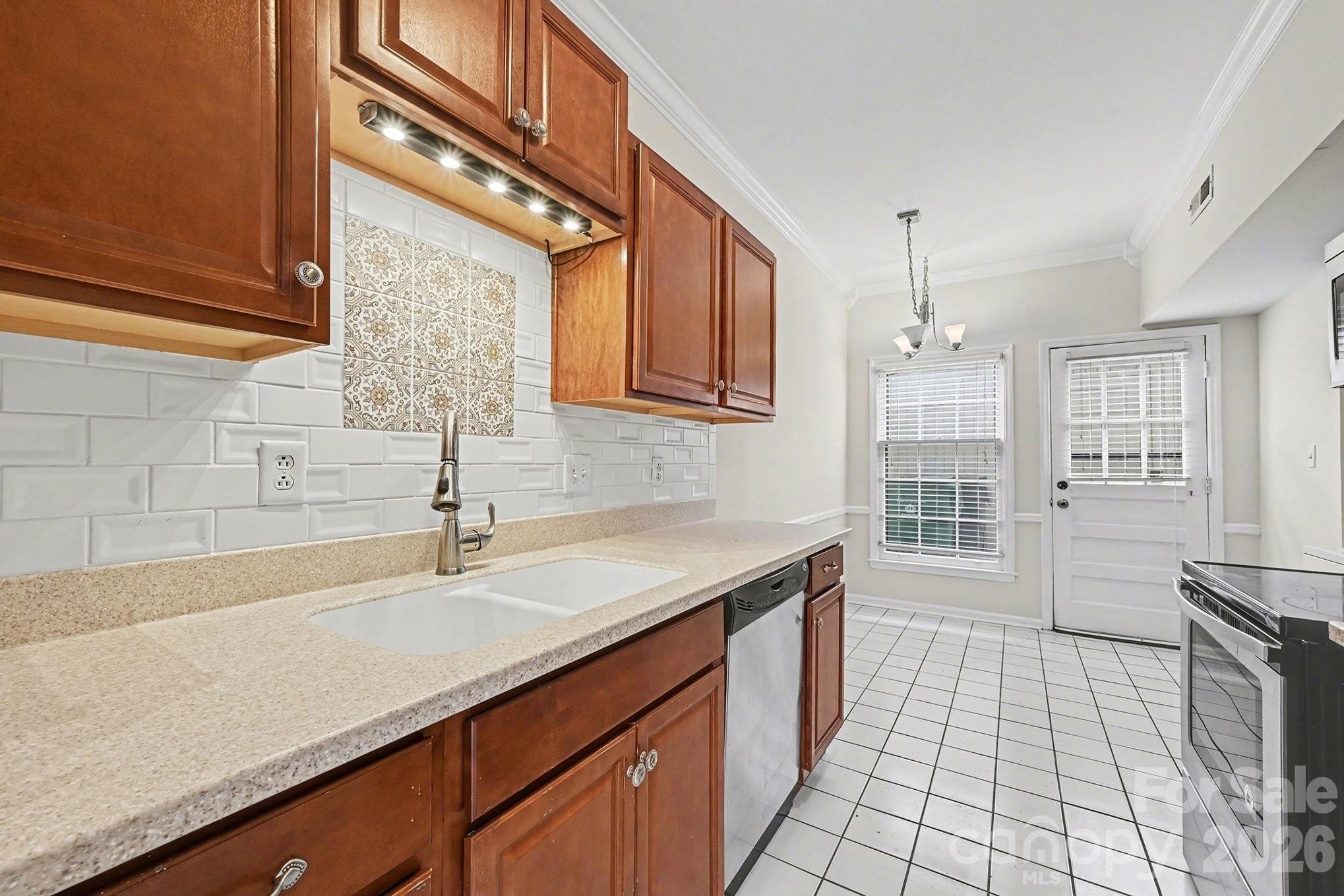 5947 Quail Hollow Road Charlotte, NC 28210 - Photo 9 of 27