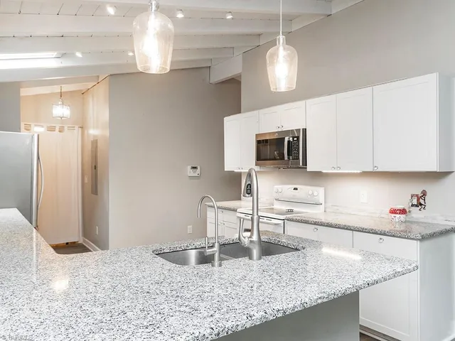 $250,000 | 5923 Wild Horse Canyon Road, Snow Camp, NC 27349