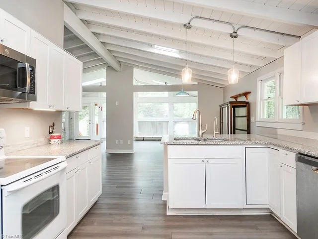 $250,000 | 5923 Wild Horse Canyon Road, Snow Camp, NC 27349