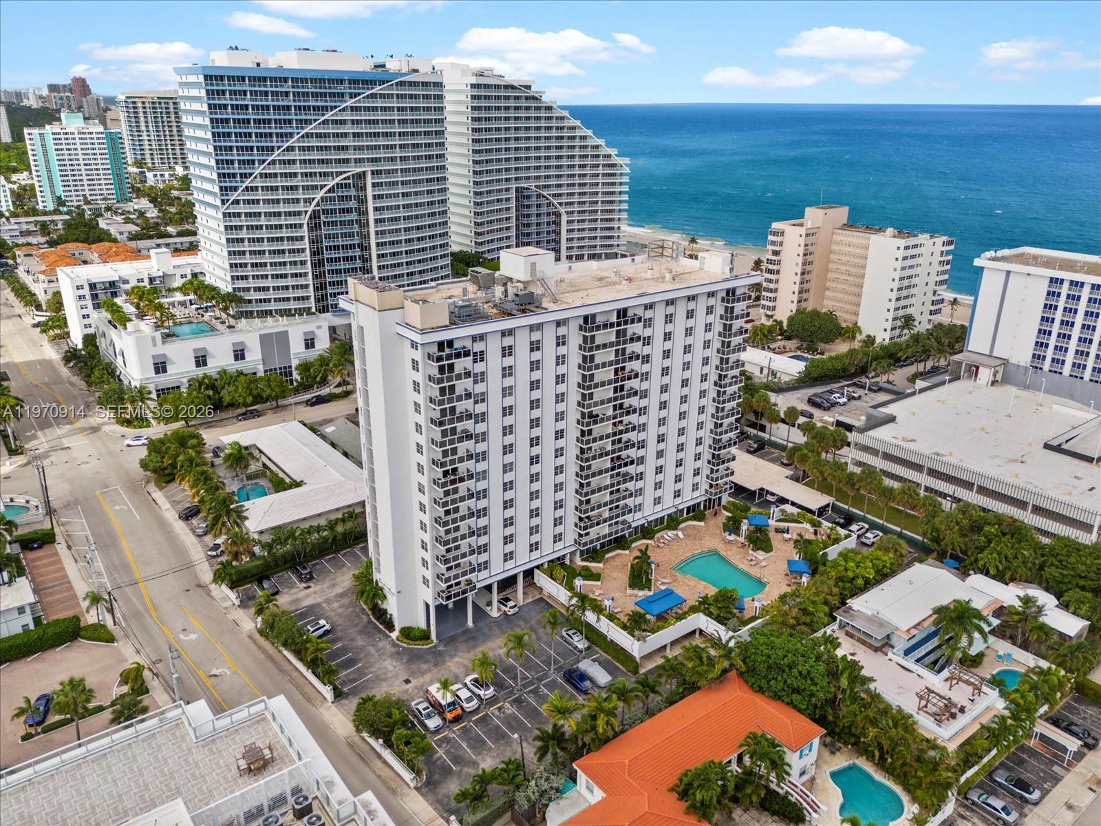 336 North Birch Road, Unit PH Fort Lauderdale, FL 33304 - Photo 59 of 68 a view of city with tall buildings