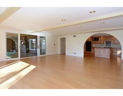 44 Hundreds Road Westborough, MA 01581 - Photo 12 of 30 Gallery Image 12