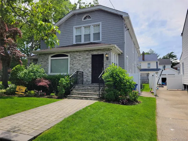 $8,500 | 301 Linwood Avenue, Cedarhurst, NY 11516