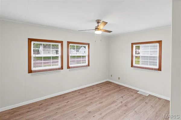 $1,350 | 1104 Bel Aire Drive, Belleville, IL 62220