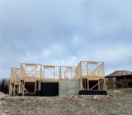 $555,000 | 1005 Charlet Ridge Drive, Floyds Knobs, IN 47119