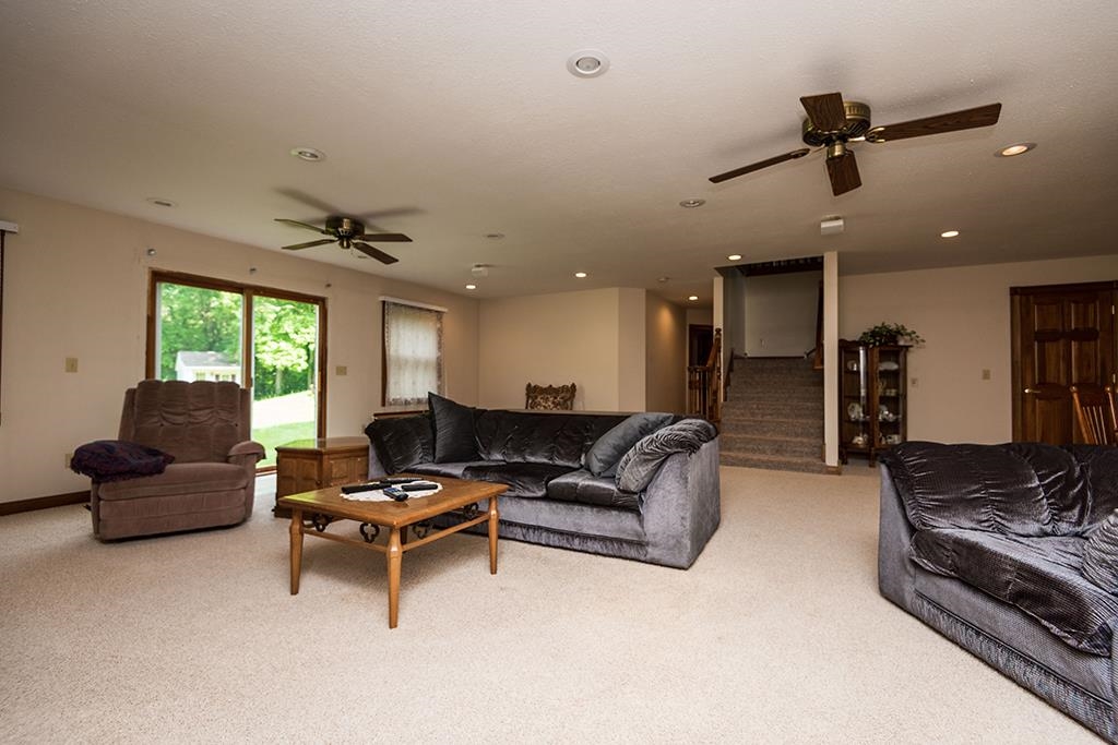 1017 Atkinson Road Vincennes, IN 47591 - Photo 20 of 33 Gallery Image 20