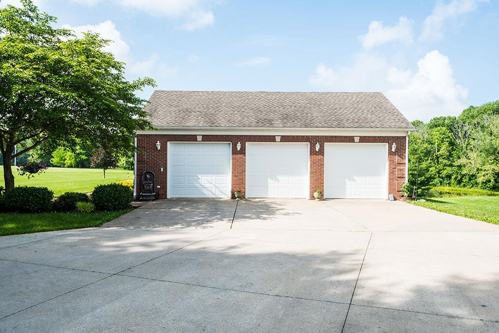 1017 Atkinson Road Vincennes, IN 47591 - Photo 27 of 33 Gallery Image 27