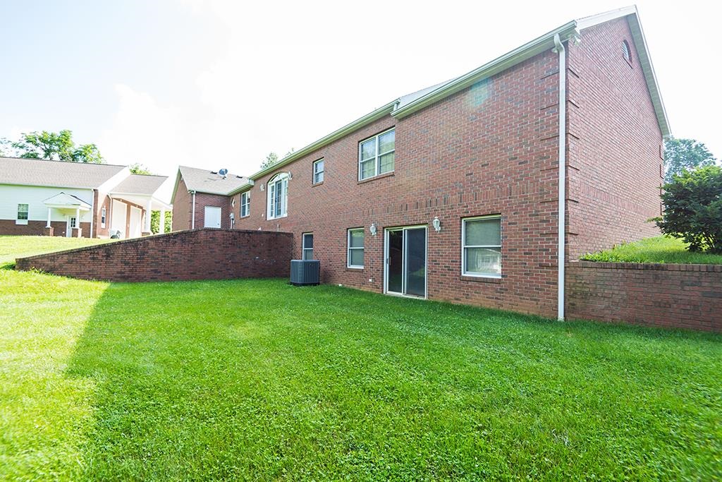 1017 Atkinson Road Vincennes, IN 47591 - Photo 33 of 33 Gallery Image 33