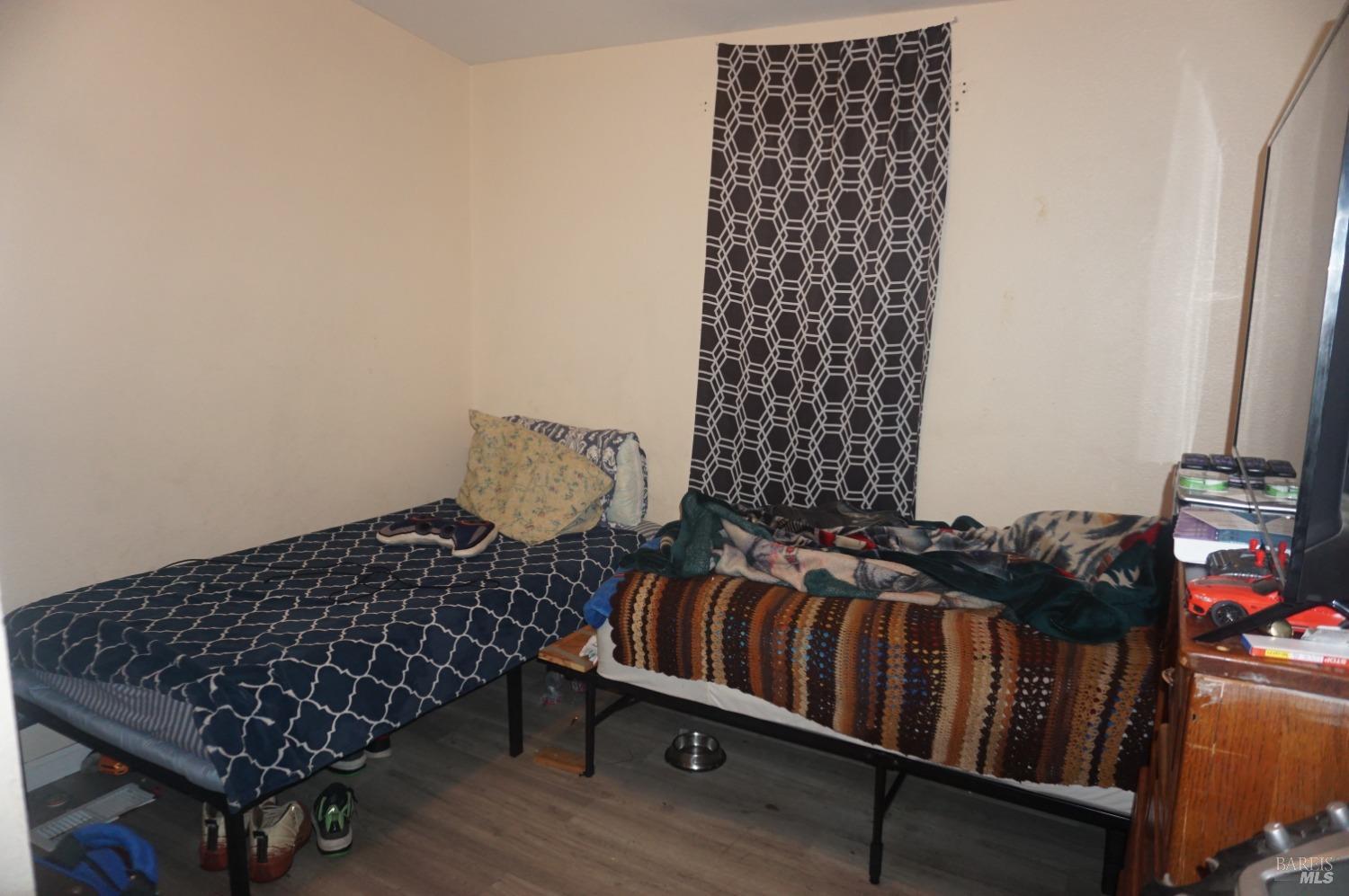 6004 Monticello Road, Unit 7 Napa, CA 94558 - Photo 20 of 33 a view of balcony with furniture