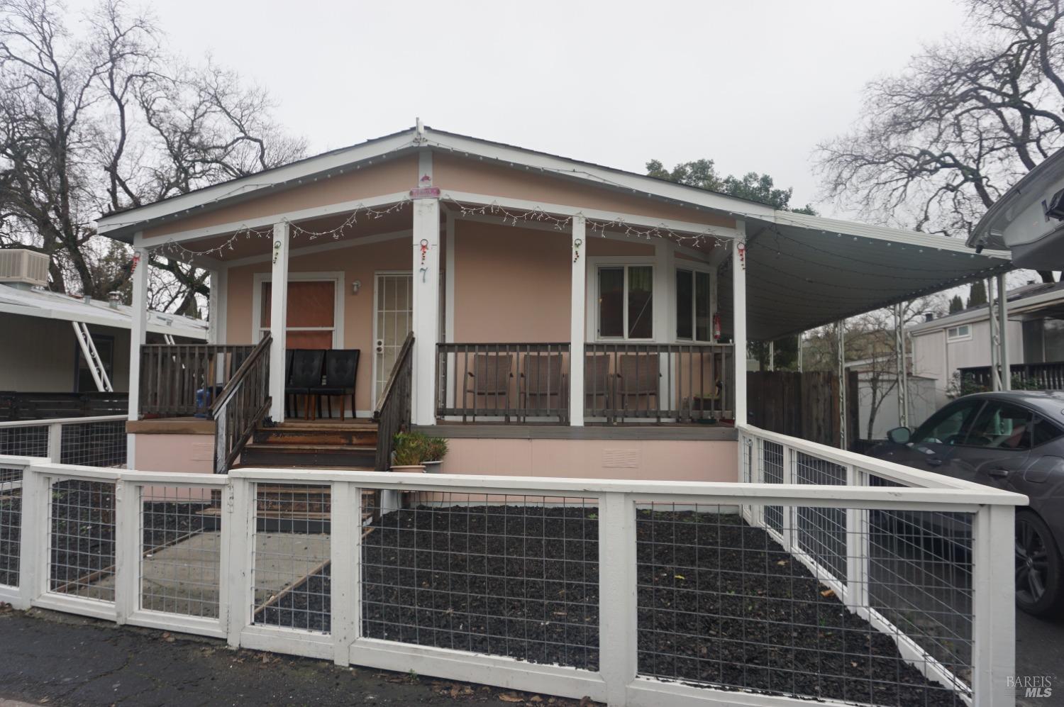 6004 Monticello Road, Unit 7 Napa, CA 94558 - Photo 2 of 33 a front view of a house with windows