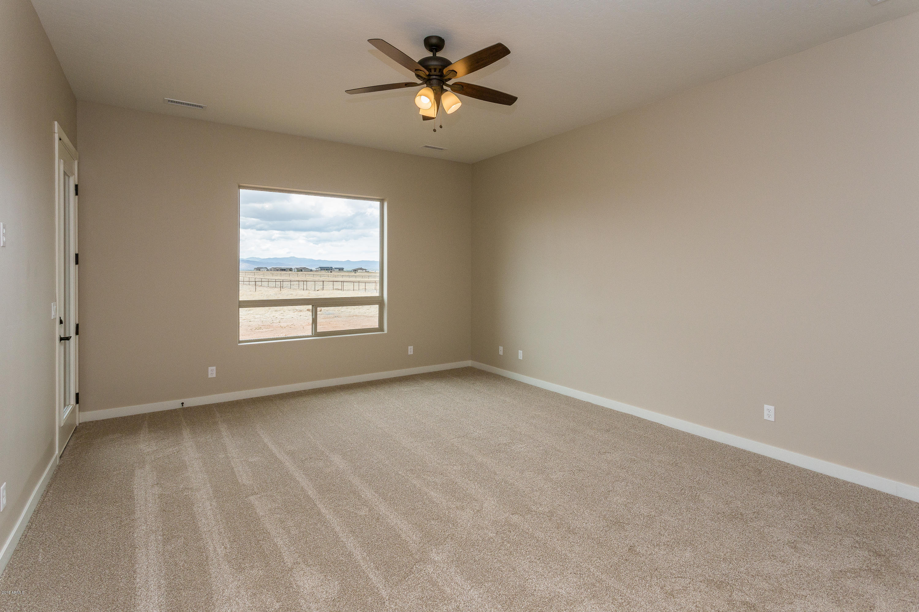 9937 East Lonesome Valley Road Prescott Valley, AZ 86315 - Photo 12 of 22 012_Master Bedroom