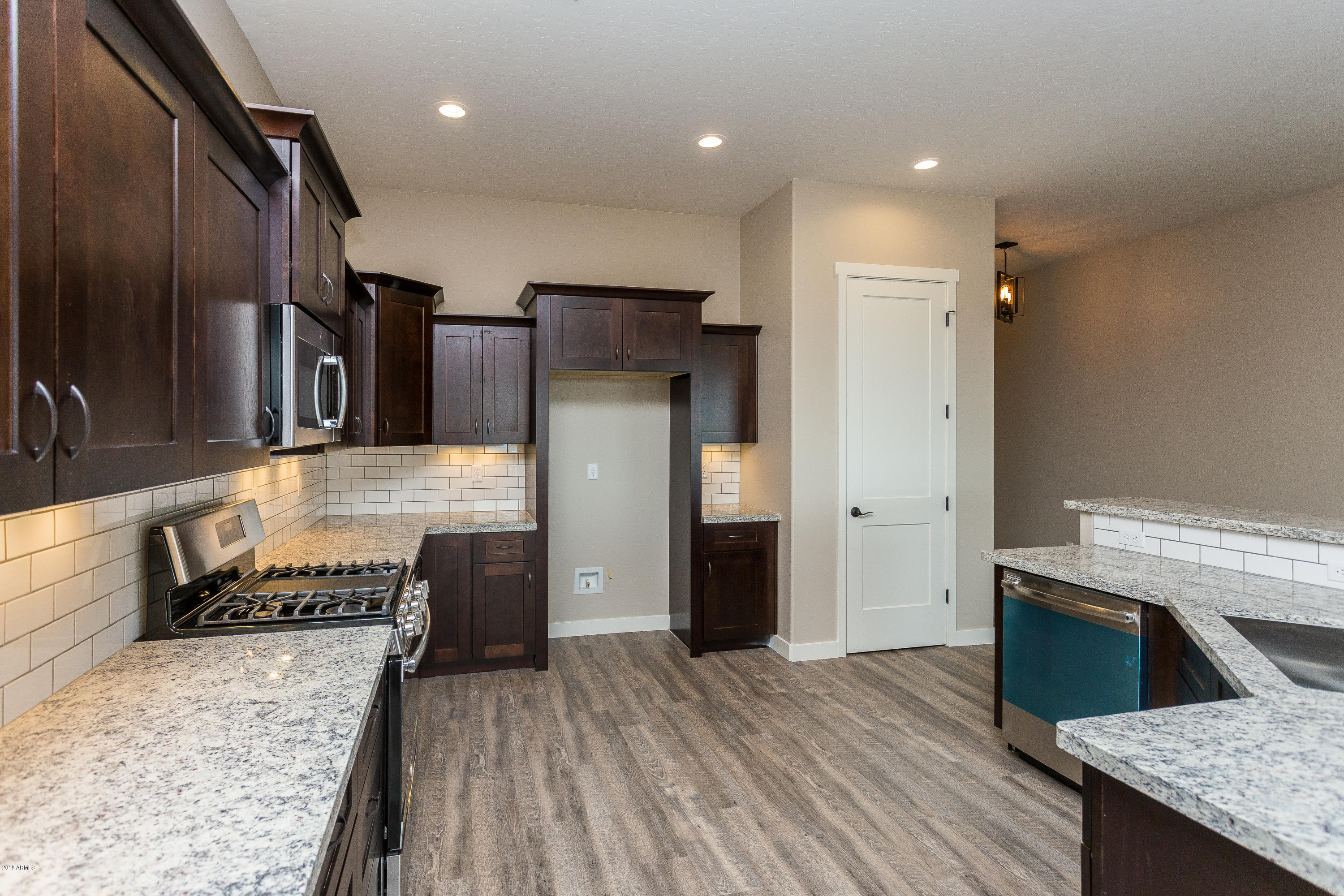 9937 East Lonesome Valley Road Prescott Valley, AZ 86315 - Photo 9 of 22 009_Kitchen