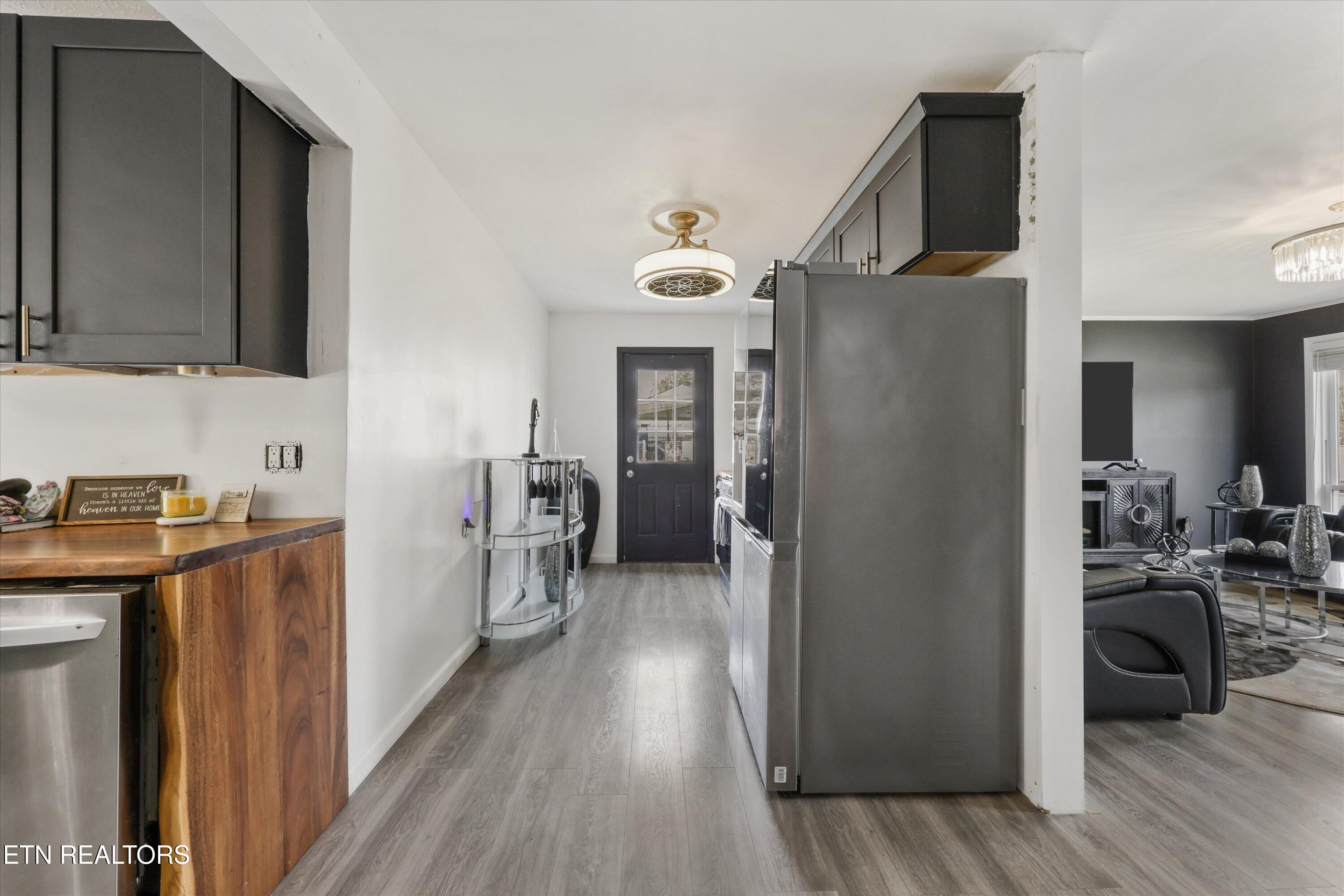 127 Athens Road Oak Ridge, TN 37830 - Photo 13 of 35 10-127 Athens Way 17