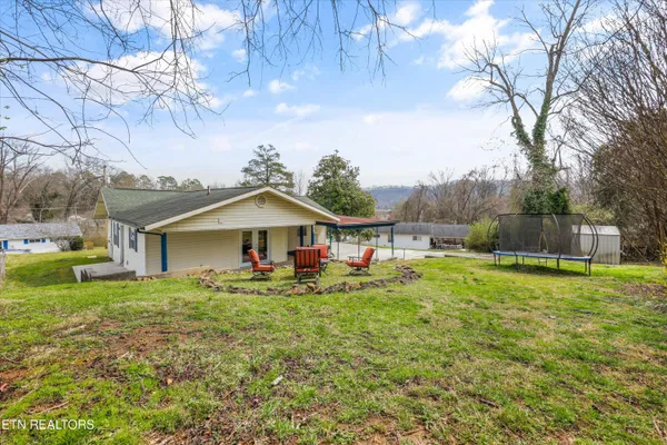 $315,000 | 127 Athens Road, Oak Ridge, TN 37830