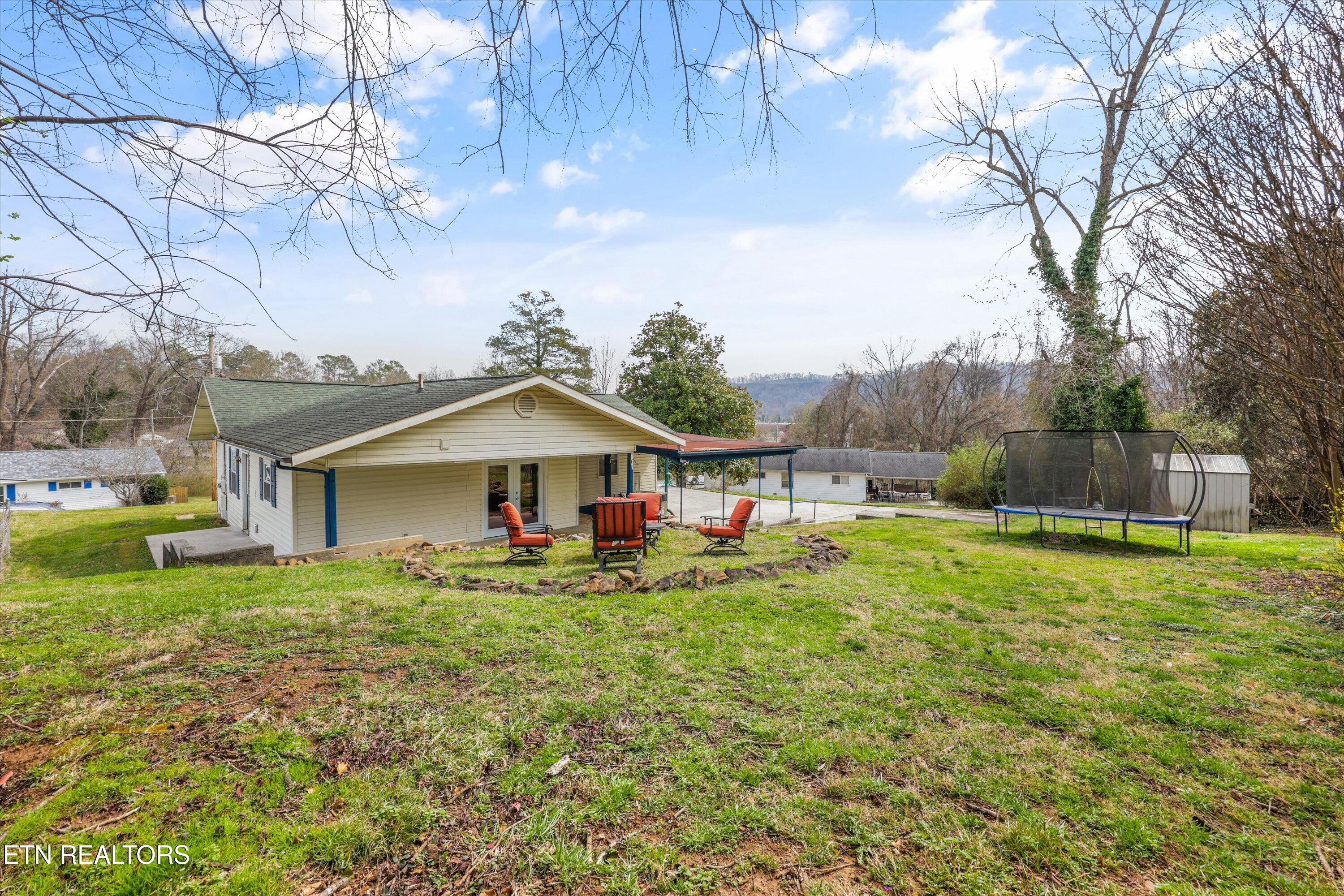 127 Athens Road Oak Ridge, TN 37830 - Photo 24 of 35 27-127 Athens Way 08