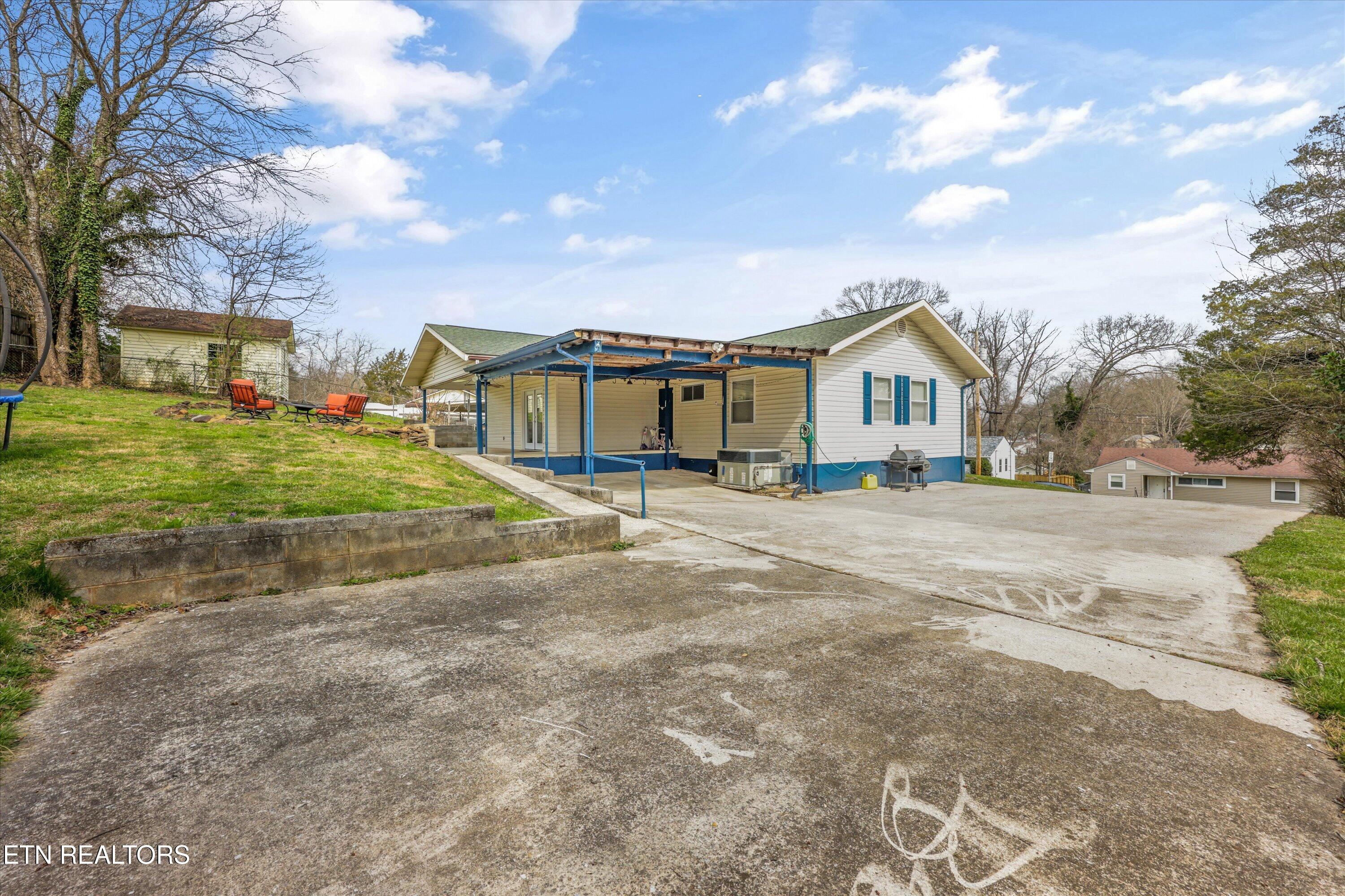 127 Athens Road Oak Ridge, TN 37830 - Photo 27 of 35 29-127 Athens Way 09