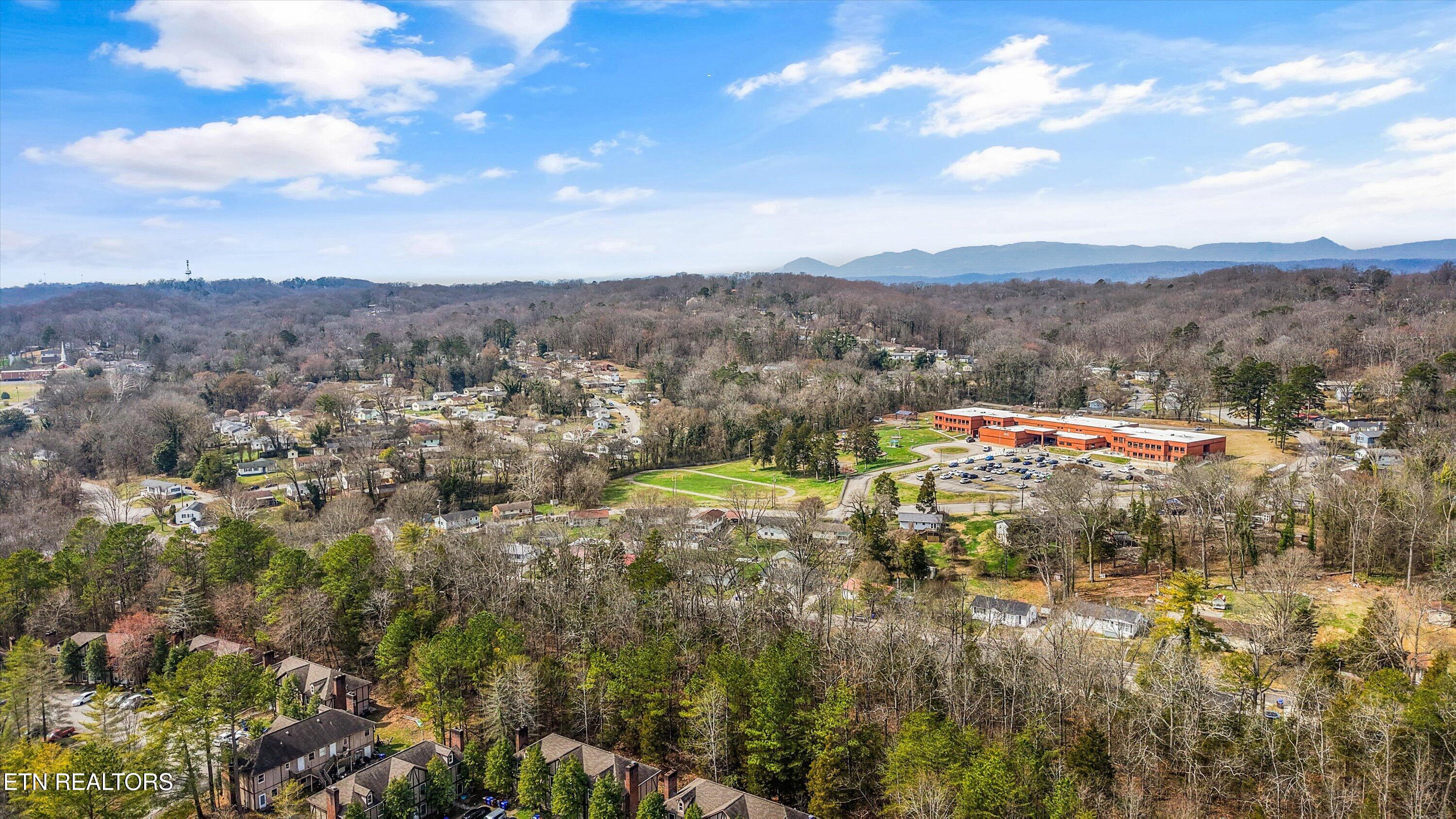 127 Athens Road Oak Ridge, TN 37830 - Photo 34 of 35 36-127 Athens Way 33