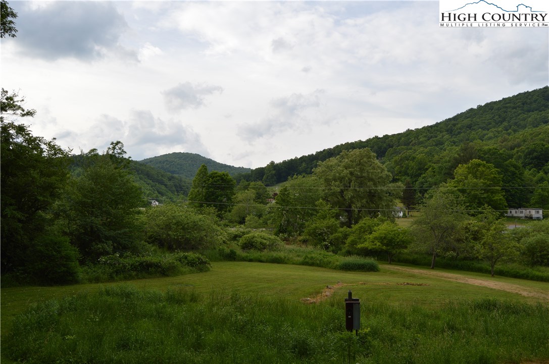 115 Burkett Road Boone, NC 28607 - Photo 8 of 48 Gallery Image 8