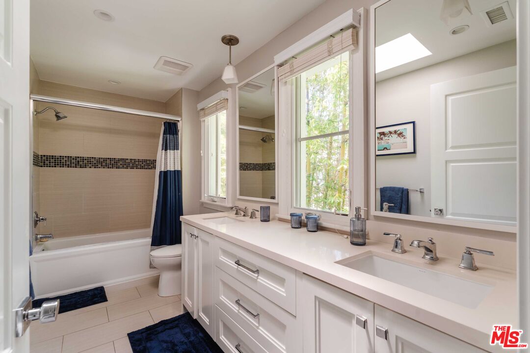 356 East Rustic Road Santa Monica, CA 90402 - Photo 23 of 31