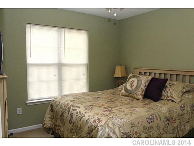 1036 Reigate Road Charlotte, NC 28262 - Photo 14 of 16 Gallery Image 14
