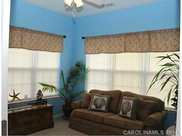 1036 Reigate Road Charlotte, NC 28262 - Photo 9 of 16 Gallery Image 9