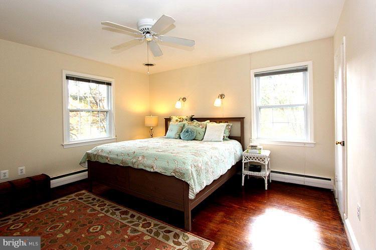 725 Springloch Road Silver Spring, MD 20904 - Photo 9 of 26 Bedroom (Master)