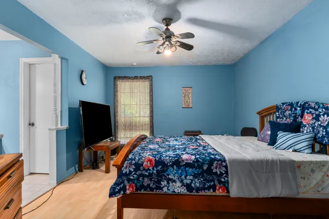 $975,000 | 2395 Southline Road, Conroe, TX 77384