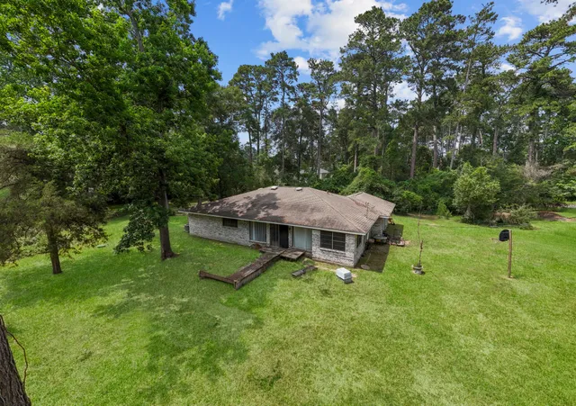 $975,000 | 2395 Southline Road, Conroe, TX 77384