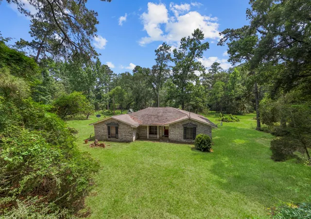 $975,000 | 2395 Southline Road, Conroe, TX 77384