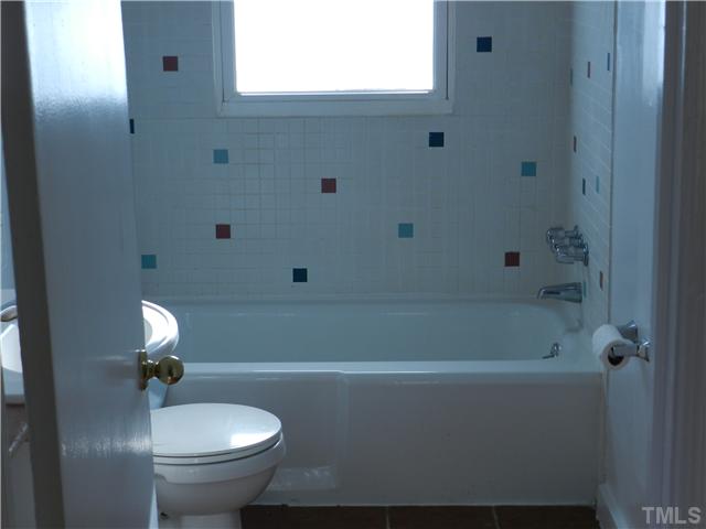 929 Hamlets Chapel Road Pittsboro, NC 27312 - Photo 13 of 21 Gallery Image 13